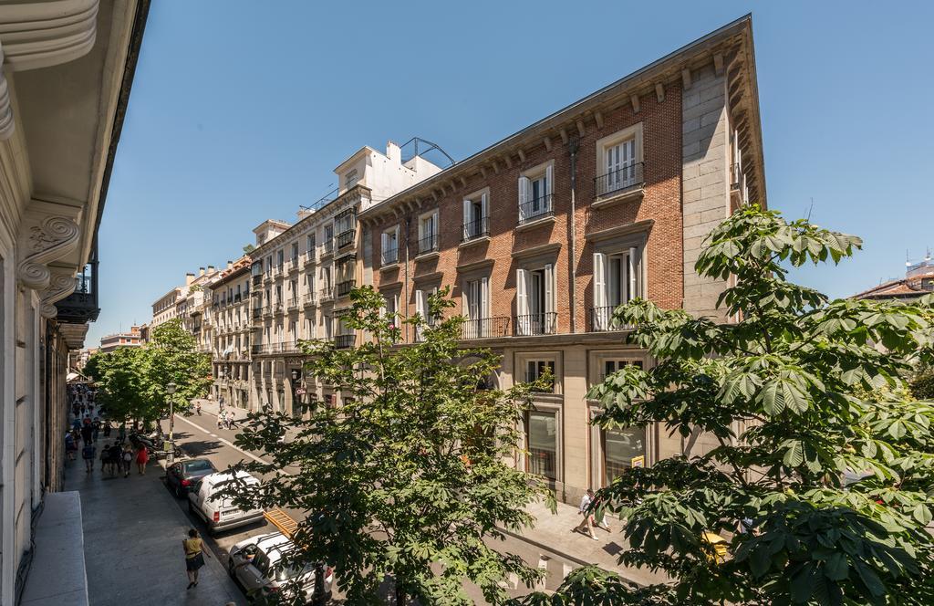 Atocha Arrendamiento De Temporada Appartement Madrid Buitenkant foto